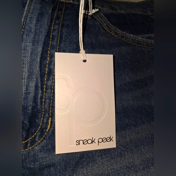 Sneak Peek High Rise 90's Fit Denim Short- size Medium- NWT - Picture 5 of 6